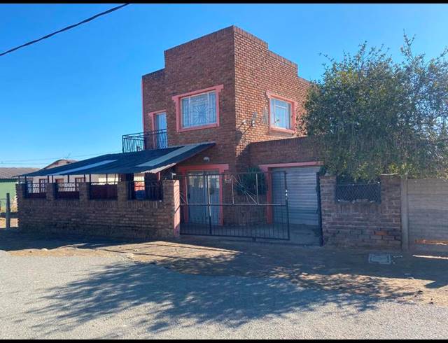 5 BEDROOM HOUSE FOR SALE IN ALOEVALE
